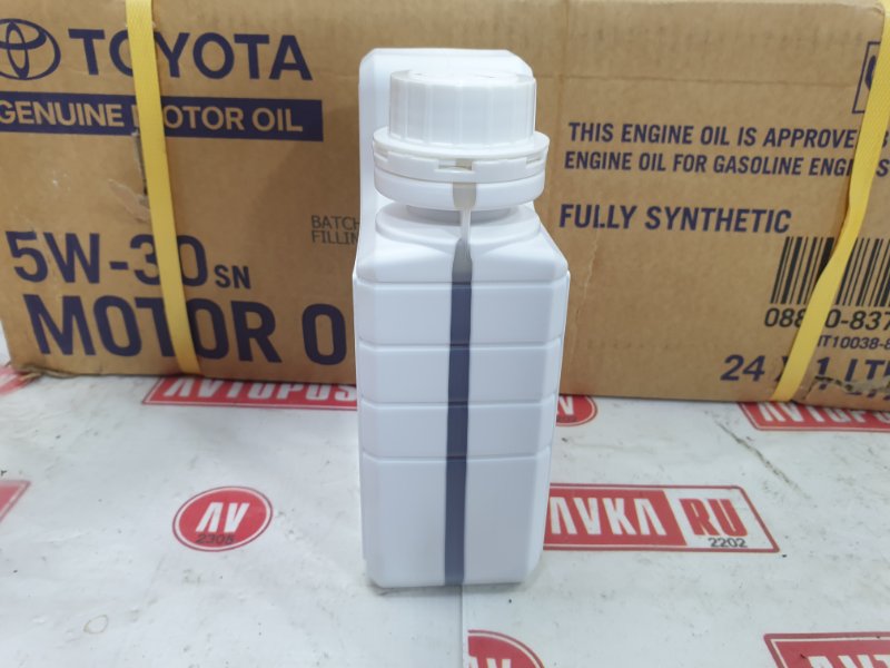 Масло моторное синтетика, 800 рублей, Красноярск