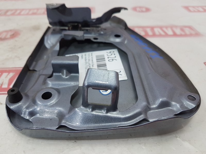 Лючок топливного бака, 500 рублей, Красноярск