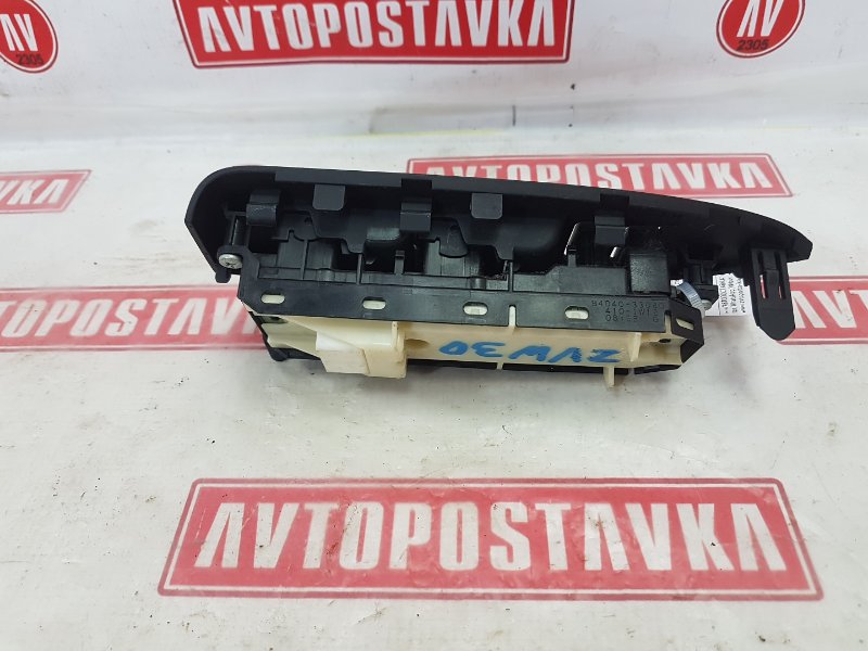 Блок управления стеклоподъемниками, 1000 рублей, Красноярск