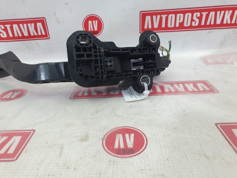 Педаль газа, 300 рублей, Красноярск