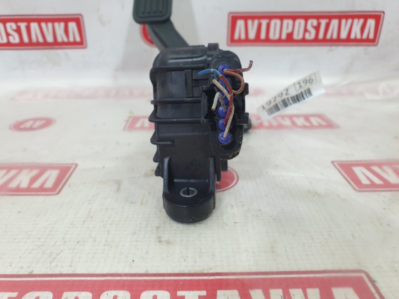 Педаль газа, 500 рублей, Красноярск