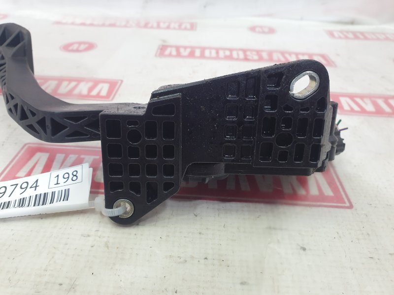 Педаль газа, 300 рублей, Красноярск