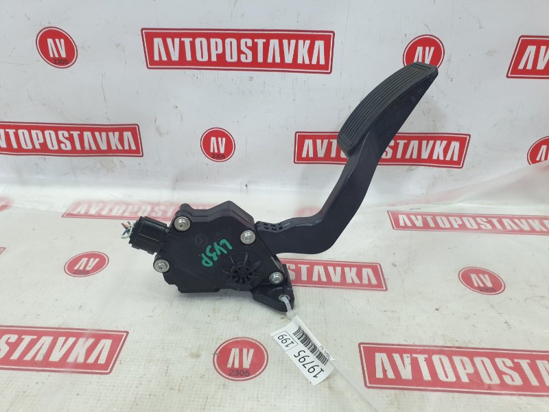 Педаль газа, 1000 рублей, Красноярск