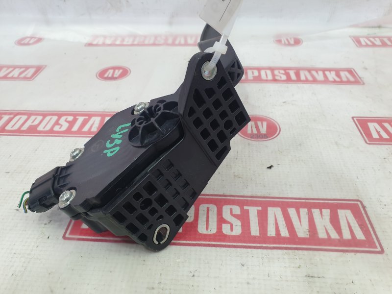 Педаль газа, 1000 рублей, Красноярск