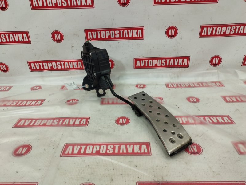 Педаль газа, 1000 рублей, Красноярск