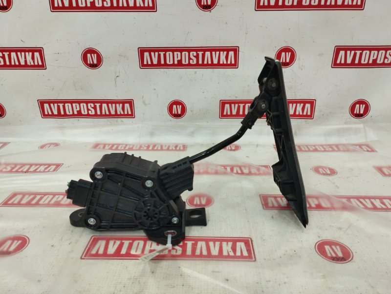 Педаль газа, 1000 рублей, Красноярск