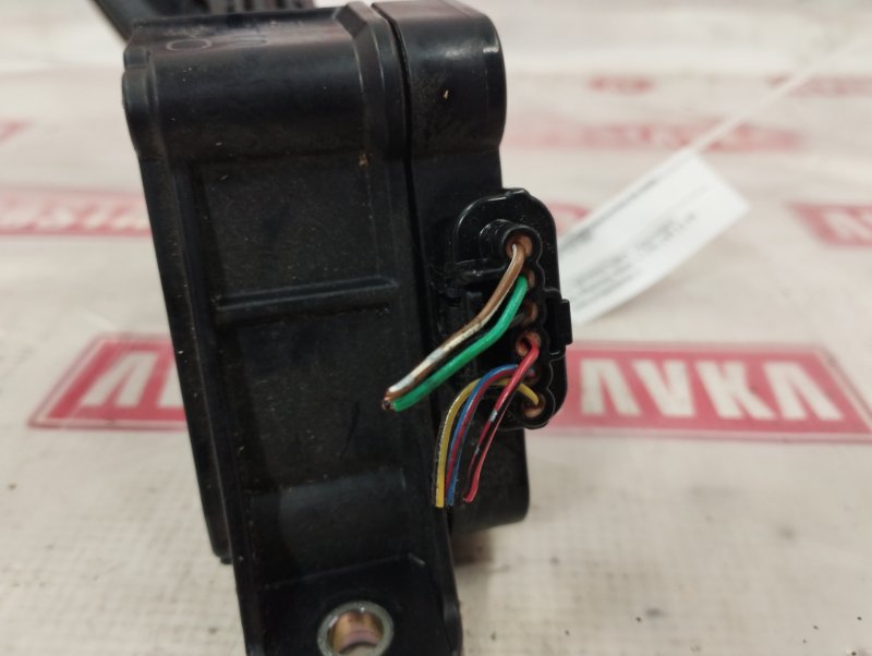 Педаль газа, 1000 рублей, Красноярск