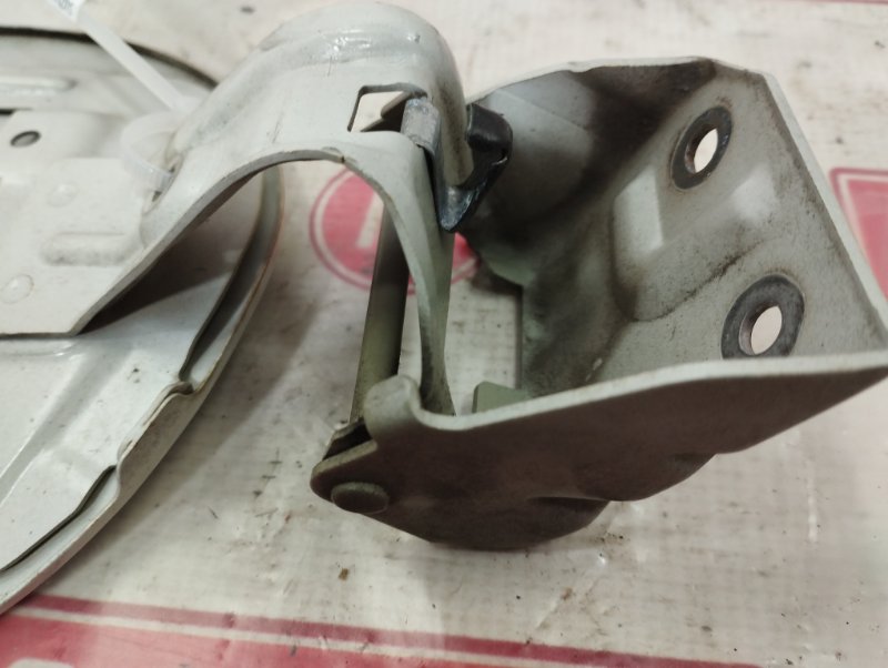 Лючок топливного бака, 900 рублей, Красноярск