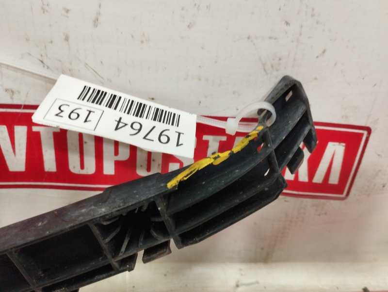 Клипса бампера, 500 рублей, Красноярск