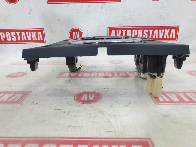 Накладка селектора КПП, 1000 рублей, Красноярск