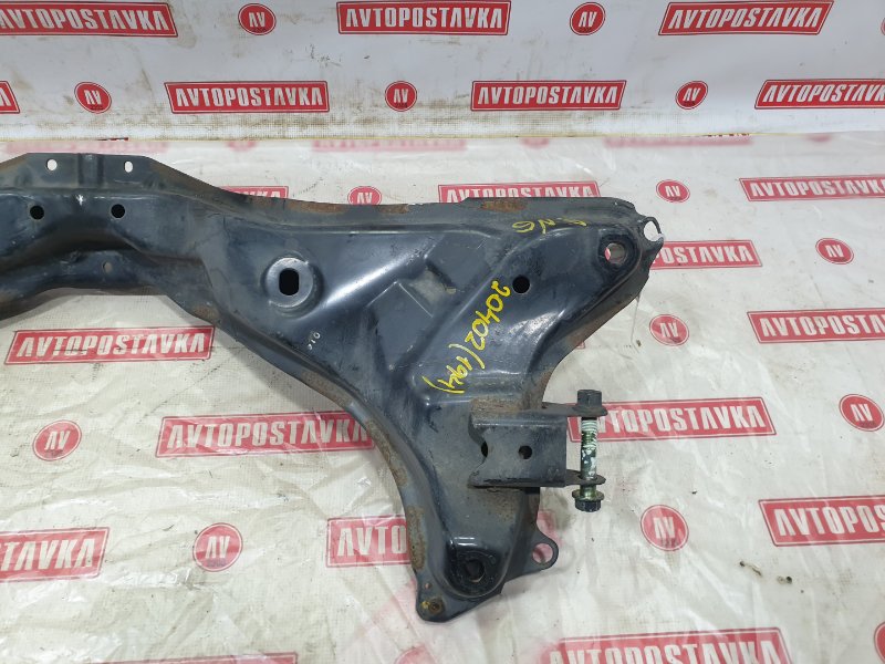 Подрамник поперечный, 2000 рублей, Красноярск