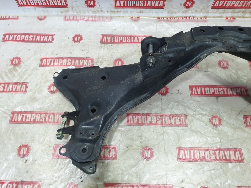 Подрамник поперечный, 2000 рублей, Красноярск