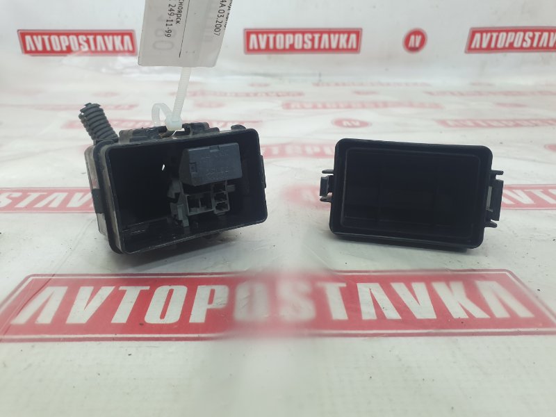 Блок предохранителей под капот, 300 рублей, Красноярск