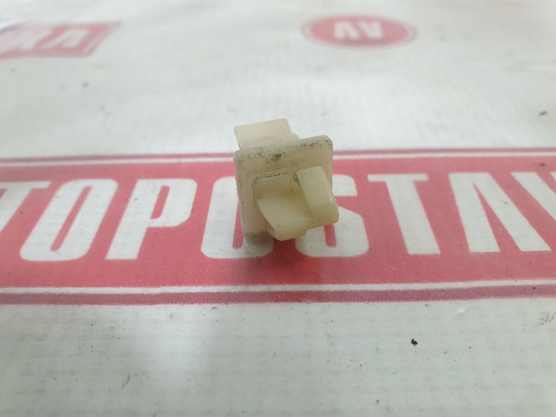 Фиксатор упора капота, 100 рублей, Красноярск