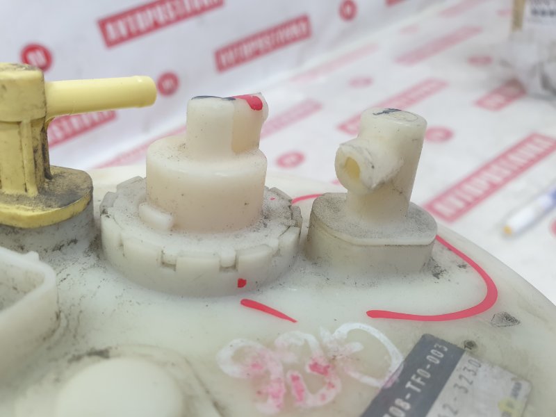 Насос топливный, 1000 рублей, Красноярск