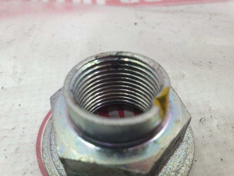 Гайка ступицы, 100 рублей, Красноярск