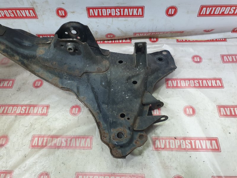 Подрамник поперечный, 8500 рублей, Красноярск