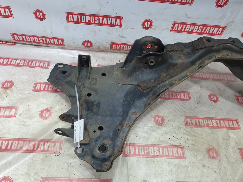 Подрамник поперечный, 8500 рублей, Красноярск