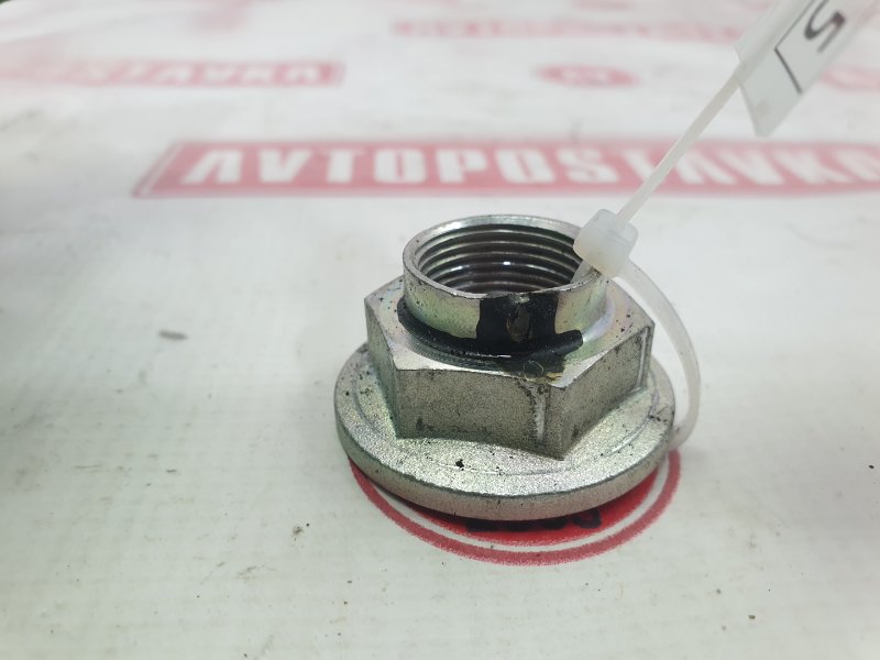 Гайка ступицы, 100 рублей, Красноярск