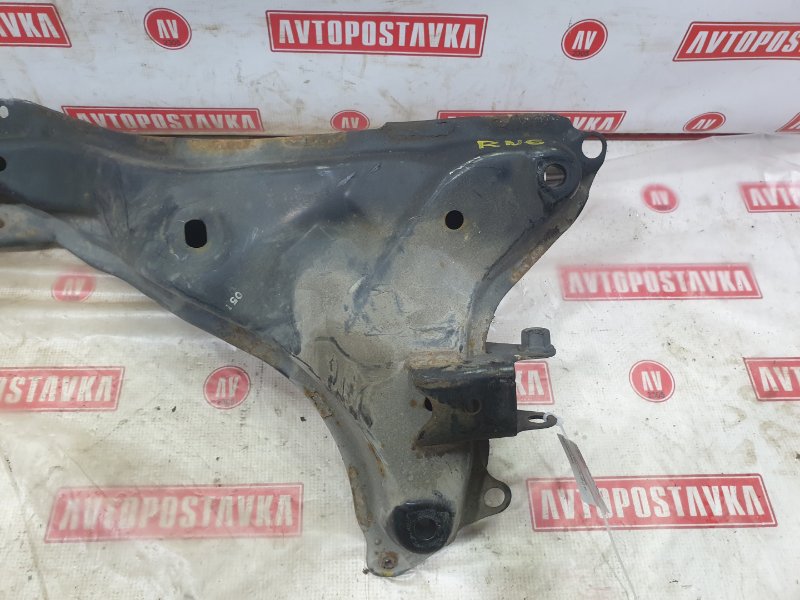 Подрамник поперечный, 2000 рублей, Красноярск