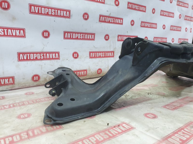 Подрамник поперечный, 2000 рублей, Красноярск