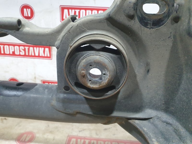 Подрамник поперечный, 2500 рублей, Красноярск