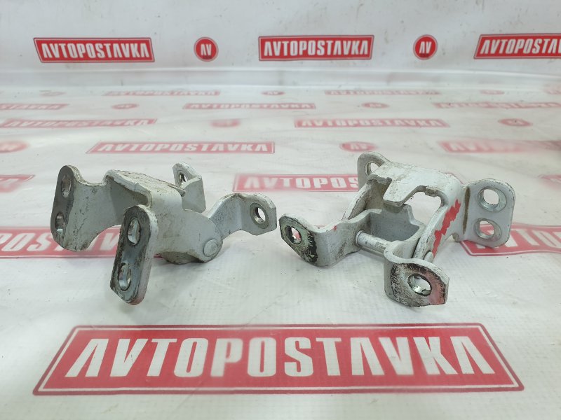 Петля двери багажника, 1200 рублей, Красноярск