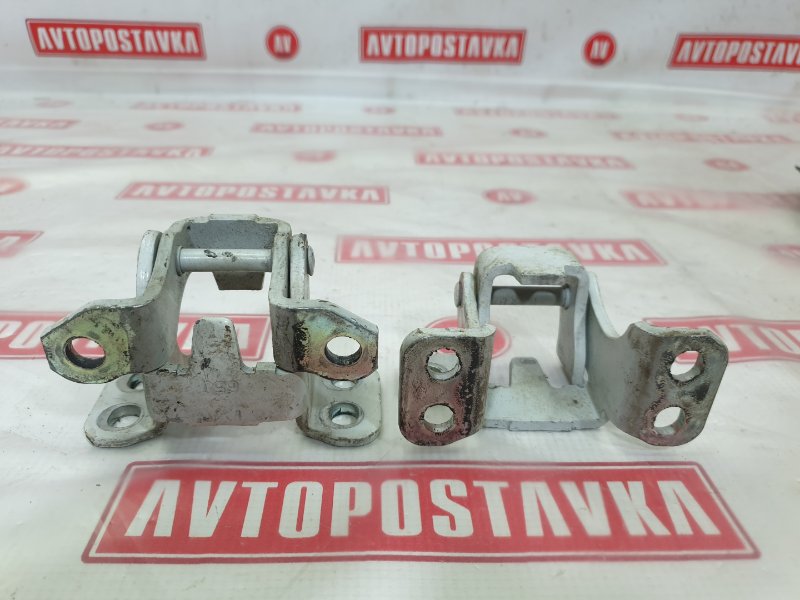 Петля двери багажника, 1200 рублей, Красноярск