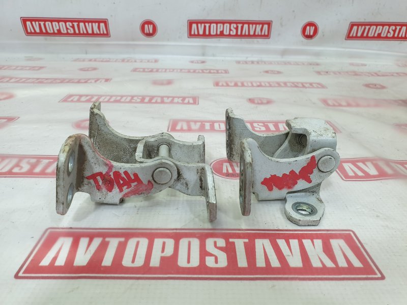 Петля двери багажника, 1200 рублей, Красноярск