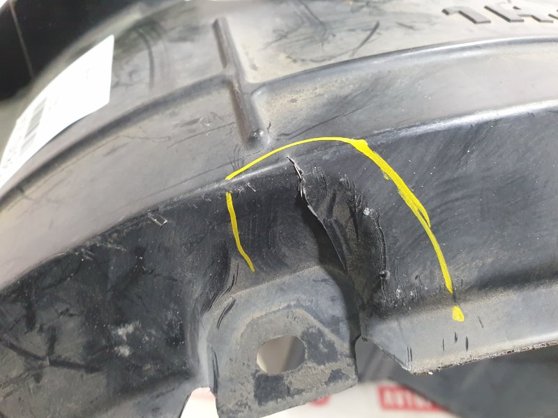 Подкрылок, 800 рублей, Красноярск