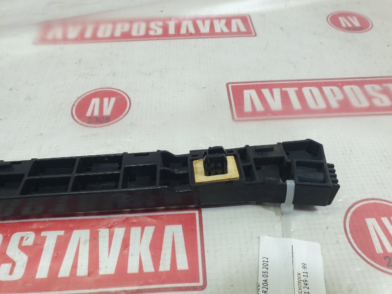 Клипса бампера, 500 рублей, Красноярск