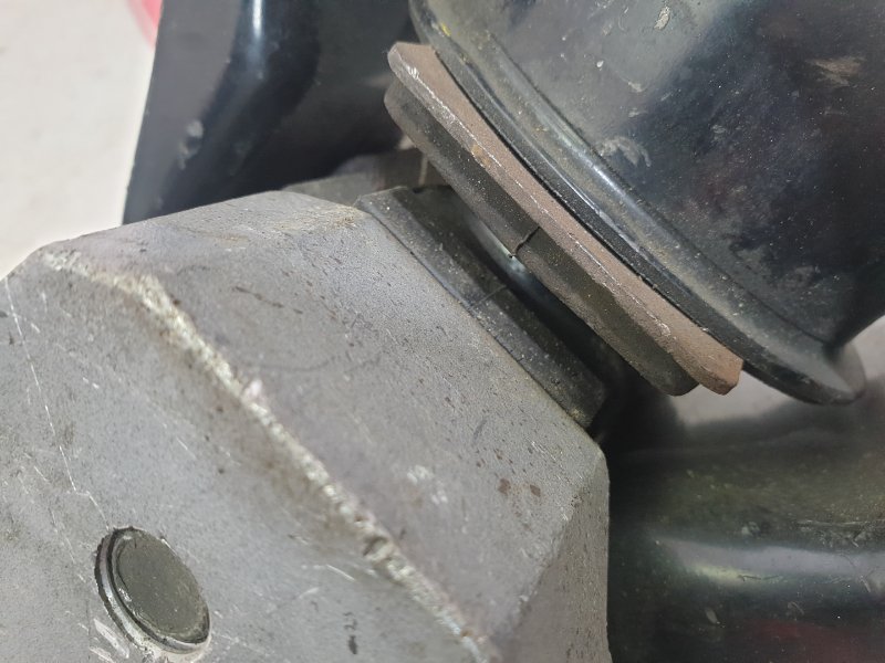 Подушка двигателя, 500 рублей, Красноярск