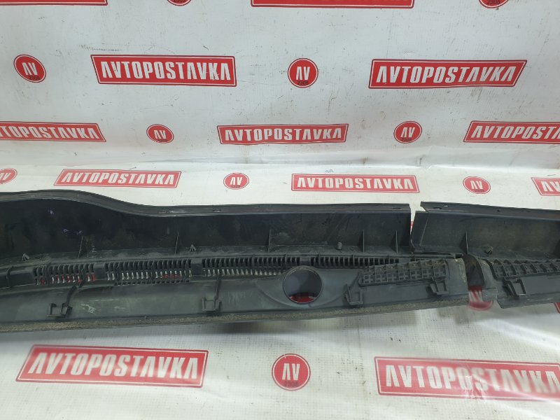 Решетка под лобовое стекло, 300 рублей, Красноярск