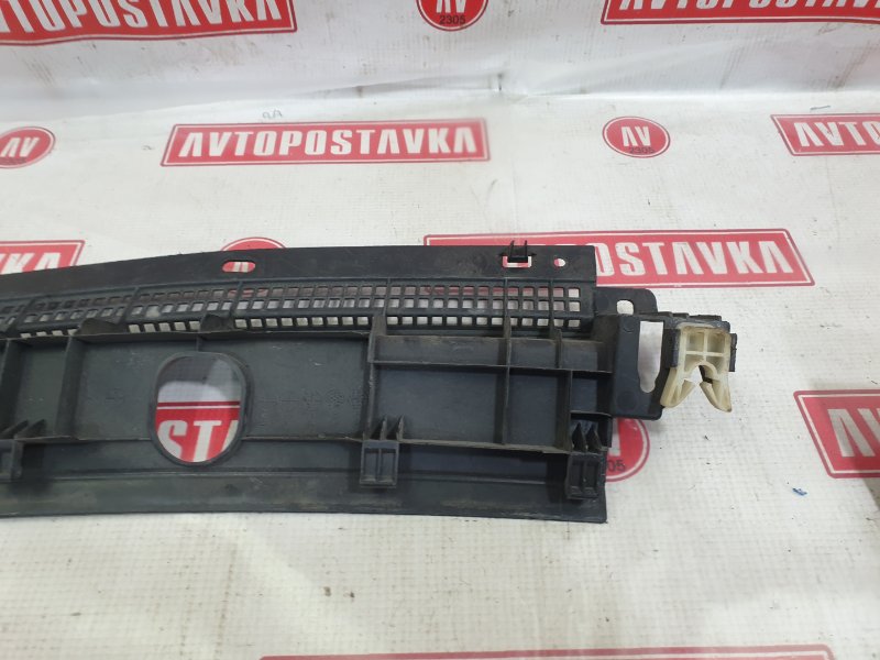 Решетка под лобовое стекло, 300 рублей, Красноярск