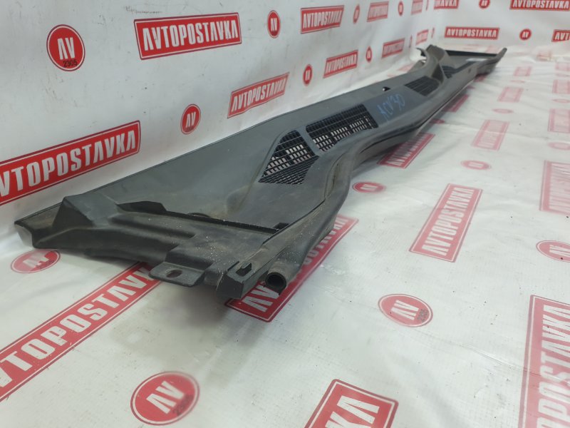 Решетка под лобовое стекло, 300 рублей, Красноярск