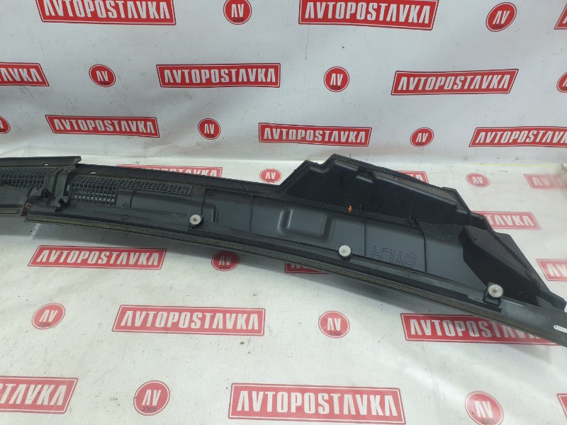 Решетка под лобовое стекло, 500 рублей, Красноярск