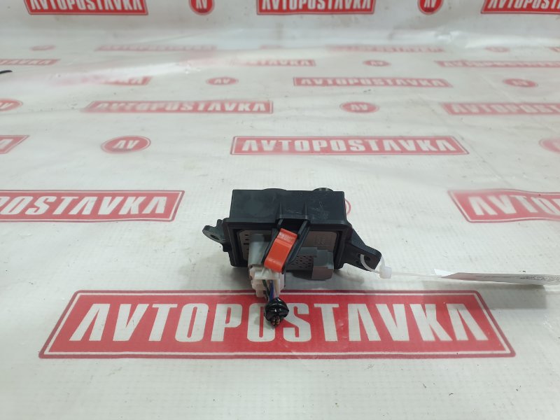 Блок управления зеркалами, 400 рублей, Красноярск