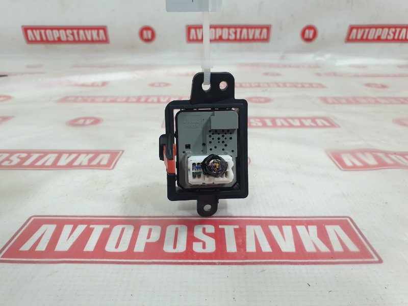 Блок управления зеркалами, 400 рублей, Красноярск