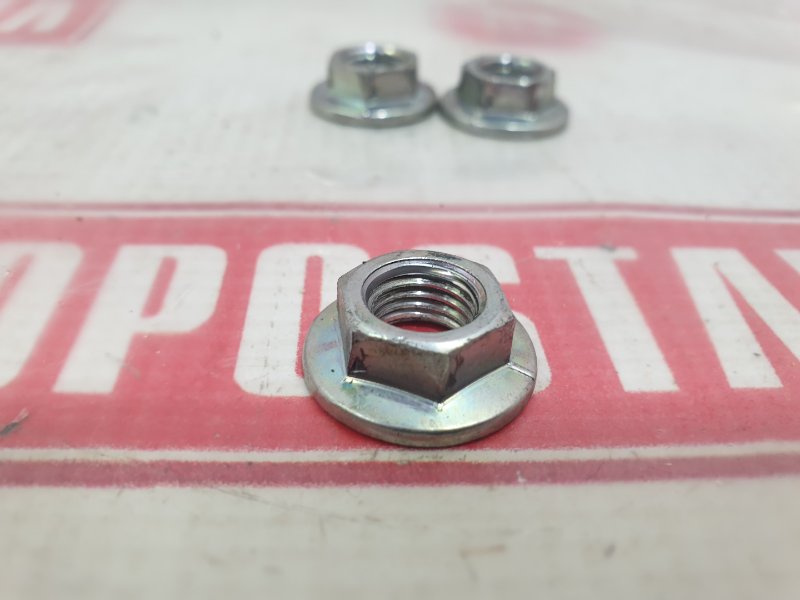 Гайка маховика, 200 рублей, Красноярск