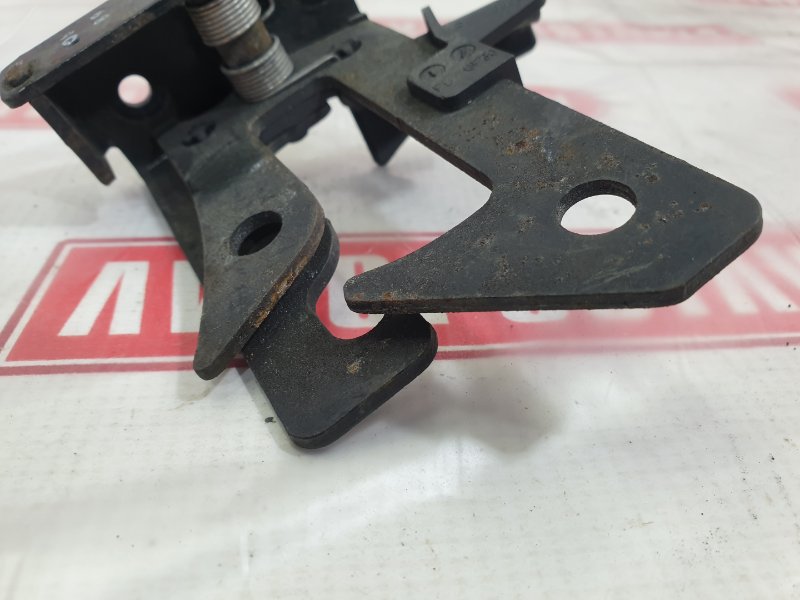 Замок капота, 1000 рублей, Красноярск