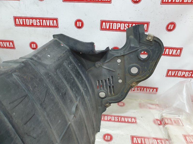 Подкрылок, 500 рублей, Красноярск