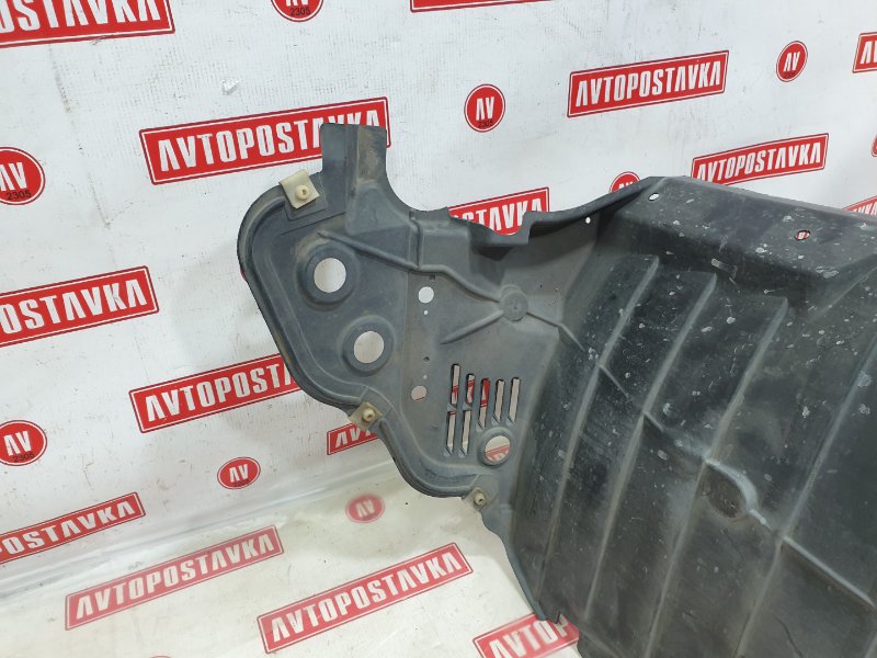 Подкрылок, 500 рублей, Красноярск