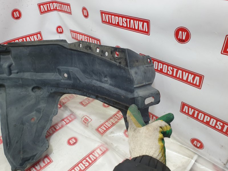 Подкрылок, 500 рублей, Красноярск