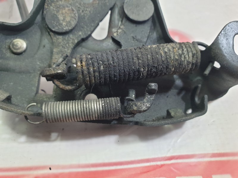 Замок капота, 500 рублей, Красноярск