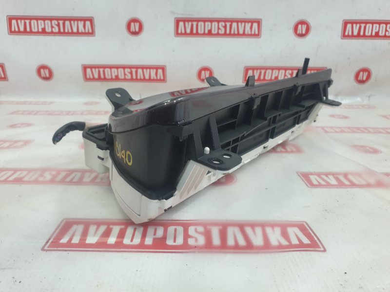 Панель приборов, 300 рублей, Красноярск