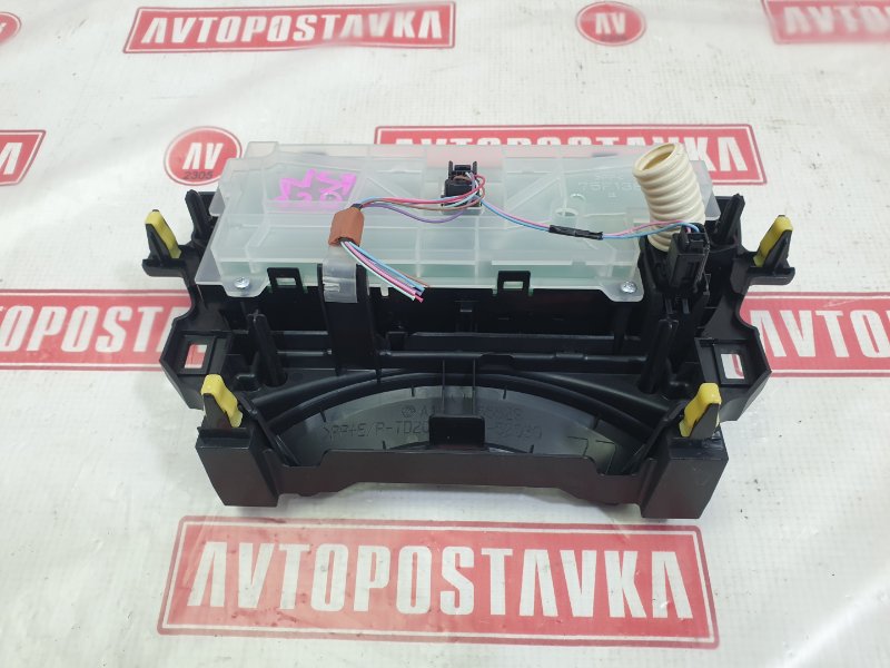 Блок управления климат-контролем, 1000 рублей, Красноярск