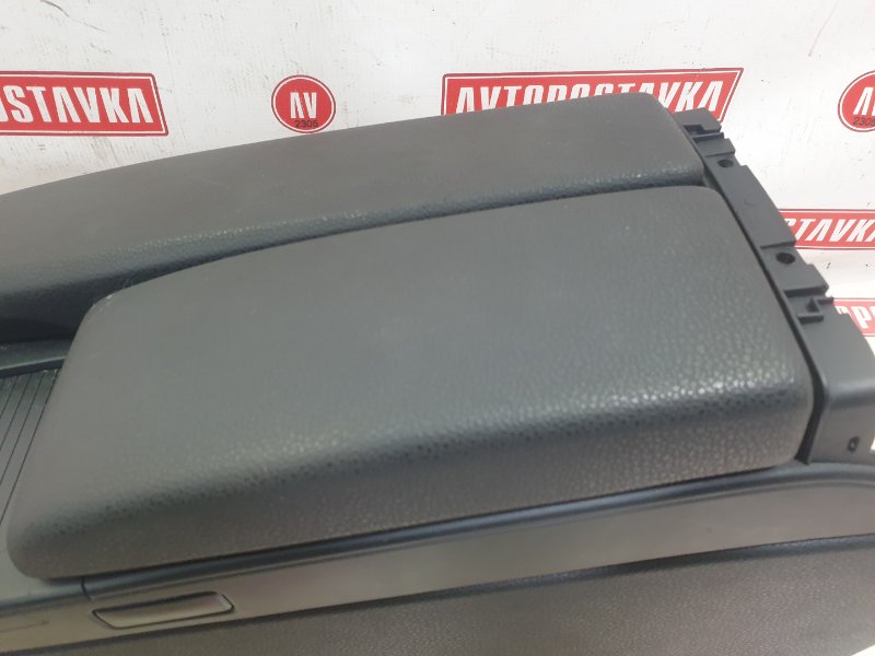 Подлокотник, 1000 рублей, Красноярск