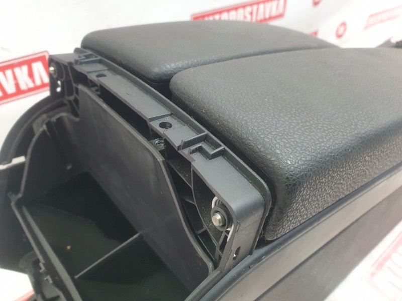 Подлокотник, 1000 рублей, Красноярск