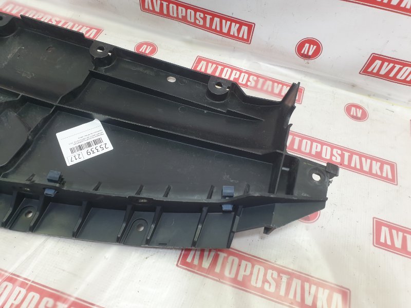 Накладка на решетку радиатора, 2600 рублей, Красноярск