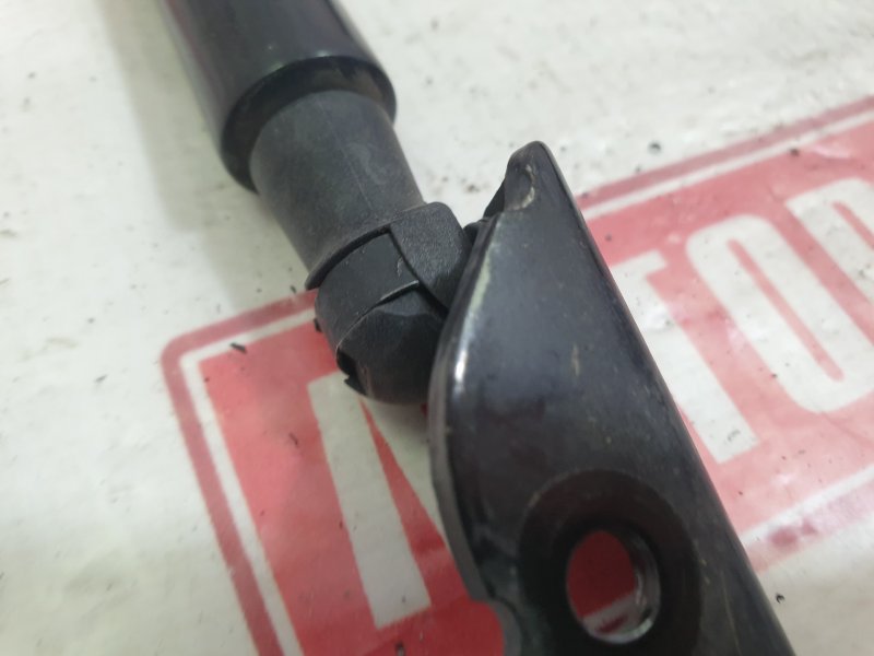 Амортизатор двери багажника, 1000 рублей, Красноярск